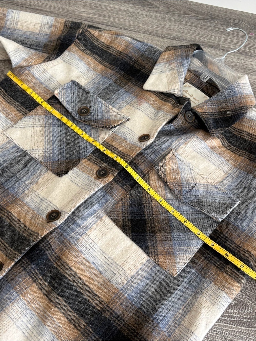 Altar'd State Plaid Shacket in Cream, Brown & Gray Size XS - Picture 5 of 6